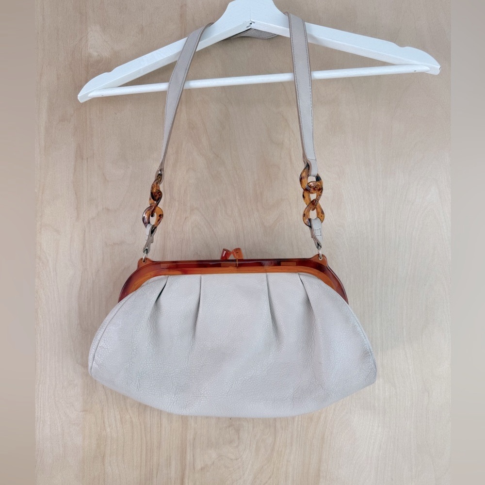 Liz Claiborne Cream Shoulder Bag with Tortoiseshell Accent